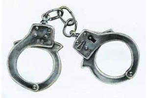 handcuffs_210052