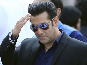 back-home-salman-khan-thanks-friends-and-fans-on-twitter-for-love-and-support