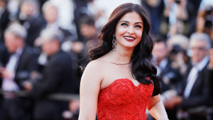 Aishwarya-Rai-Bachchan-Cannes-20171